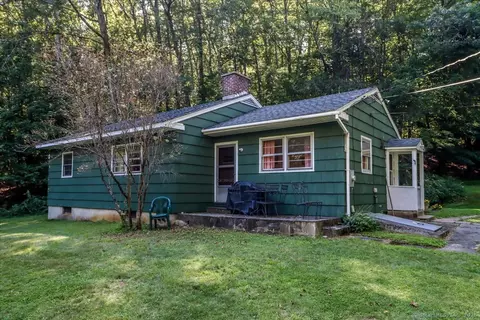 15 Connelly Rd, New Milford, CT 06776