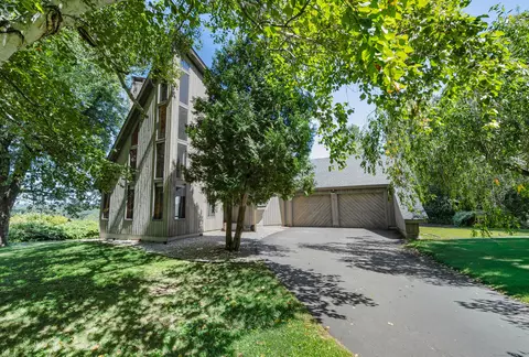 91 Tower Rd, Bristol, CT 06010