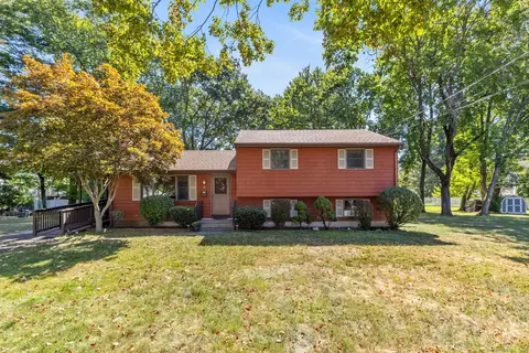 9 Pinecrest Dr, Plainville, CT 06062