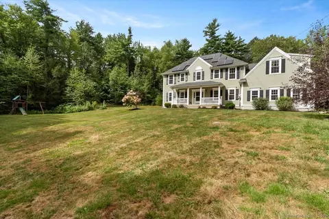 151 Losaw Rd, Winchester, CT 06098