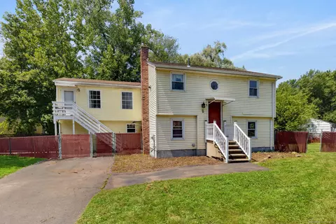 2 Sandra Dr, Bloomfield, CT 06002