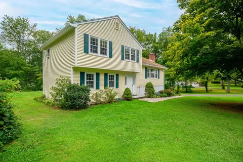 6 Joan Dr, Newtown, CT 06470