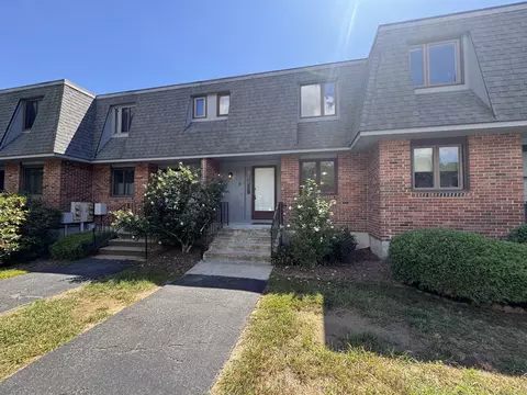 32 Upper Pattagansett Rd #8, East Lyme, CT 06333