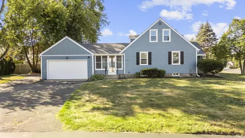 6326 Main St, Trumbull, CT 06611