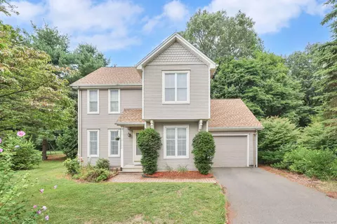 33 Daisy Ln #33, South Windsor, CT 06074