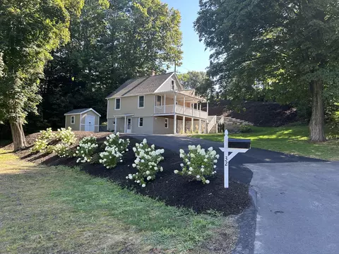 32 Acushnet St, Naugatuck, CT 06770
