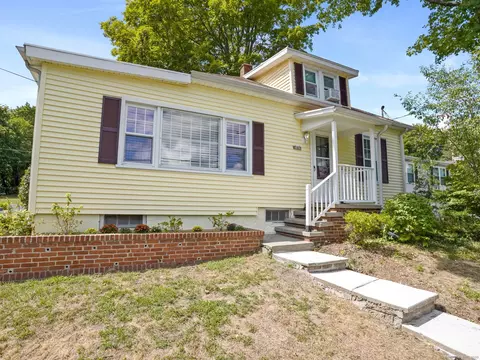 5167 Main St, Trumbull, CT 06611