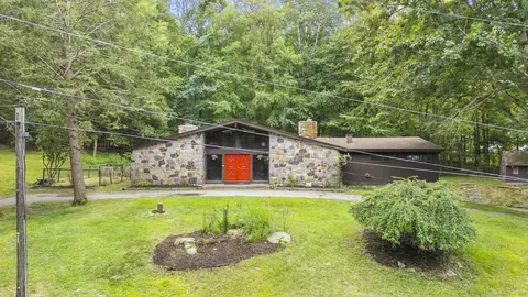 58 Bush Hill Rd, Lebanon, CT 06249