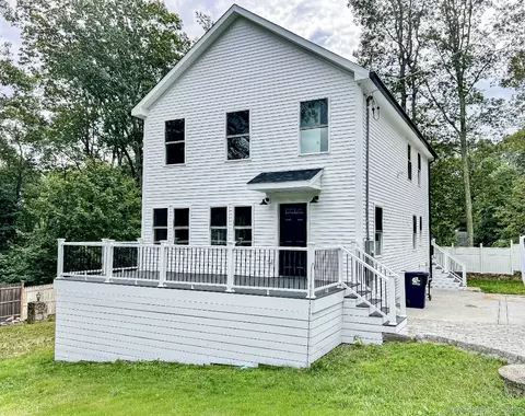 walnut trail, Danbury, CT 06811