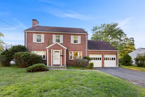 127 Ridgewood Rd, East Hartford, CT 06118