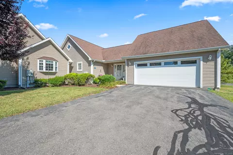 15 Vincent Ct #15, East Hartford, CT 06108
