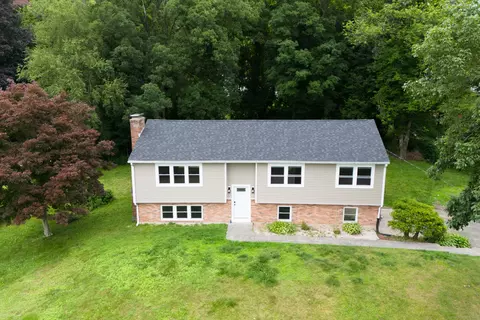 11 Westview Dr, Bethel, CT 06801