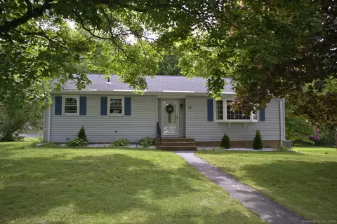 95 Training Hill Rd, Middletown, CT 06457