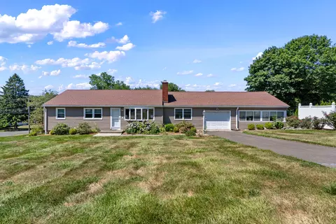 4 Florence Rd, Branford, CT 06405