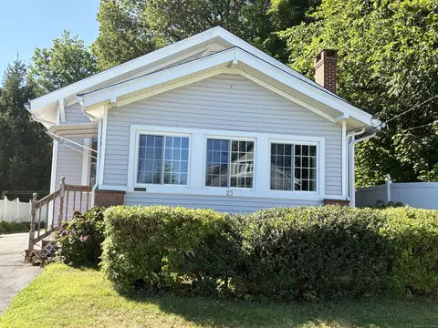 23 Tulip St, New Britain, CT 06053