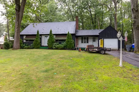 15 Woodland St, Enfield, CT 06082