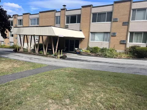 57 Westridge Rd #B2, New London, CT 06320