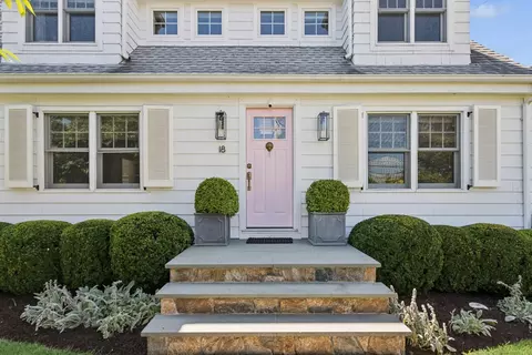 18 Sherwood Dr, Westport, CT 06880