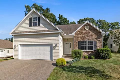 47 North Ct #47, Colchester, CT 06415