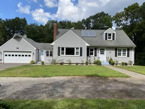 95 Hop Brook Rd, Simsbury, CT 06070