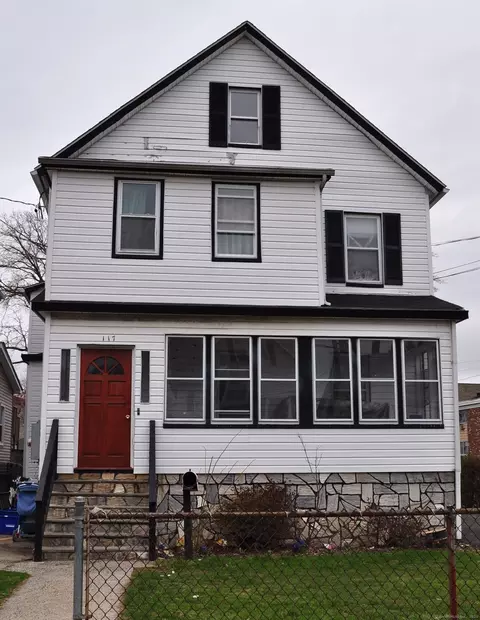 117 Maple Ave, Stamford, CT 06902