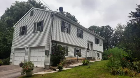 50 Crooked Trl, Woodstock, CT 06281