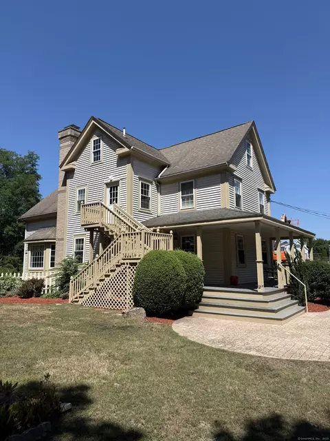 300 Bradley St, East Haven, CT 06512