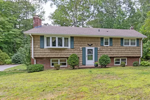136 Slocum Rd, Hebron, CT 06248