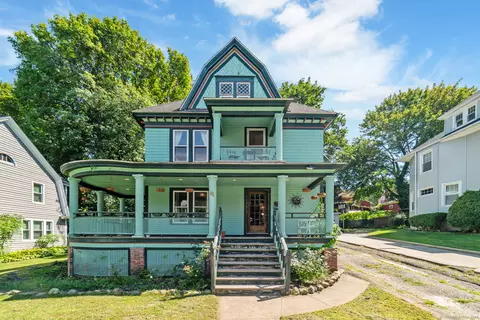 61 Revere St, Waterbury, CT 06708