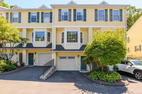 14 Great Oak Ridge Way #14, Seymour, CT 06483