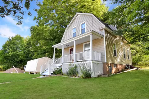 672 E Main St, Middletown, CT 06457