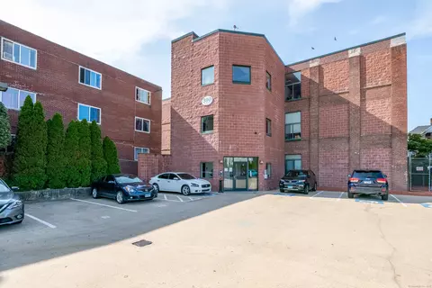 390 Charles St #216, Bridgeport, CT 06606