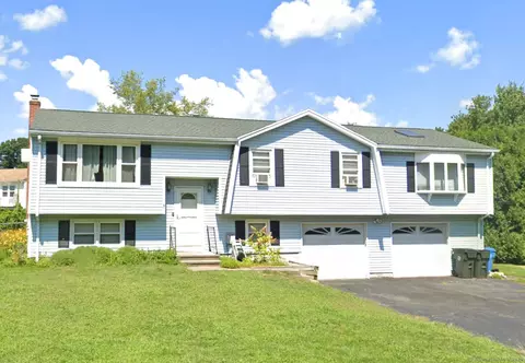 51 Towne Dr, Berlin, CT 06037