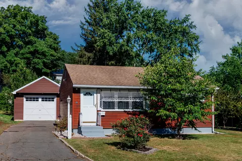 80 Nachilly Dr, New Britain, CT 06053