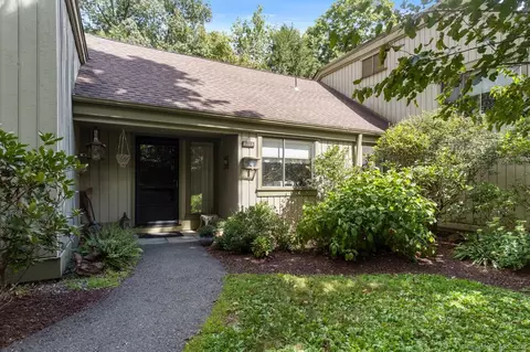 277 Heritage Vlg #A, Southbury, CT 06488