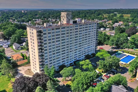 2625 Park Ave #10F, Bridgeport, CT 06604