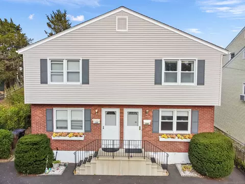 196 Frederick St, Stamford, CT 06902