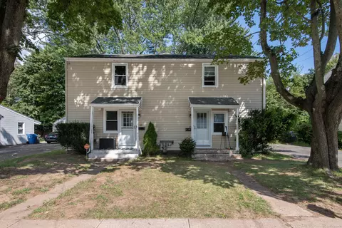 13 Waddell Rd, Manchester, CT 06040