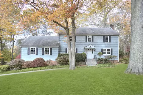 26 Cob Dr, Westport, CT 06880