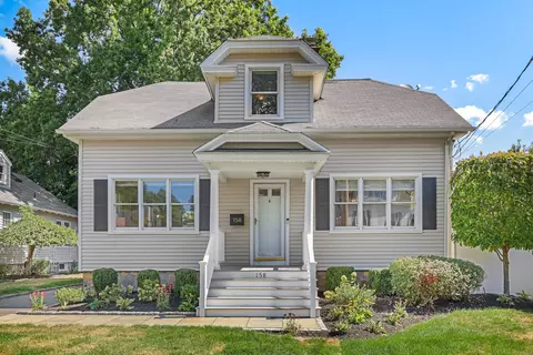 158 Fairview Ave, Fairfield, CT 06824