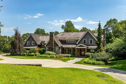 Undisclosed, Roxbury, CT 06783