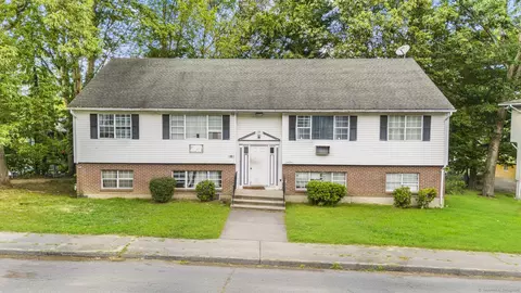 98 Angel Dr, Waterbury, CT 06708