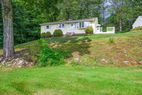 164 S Brooksvale Rd, Cheshire, CT 06410