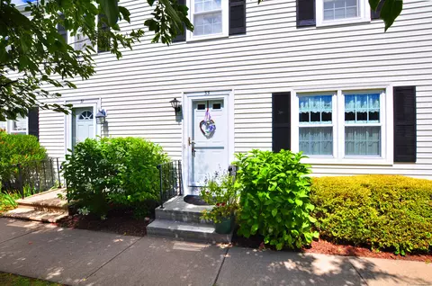 33 Tapping Reeve Dr #33, Litchfield, CT 06759