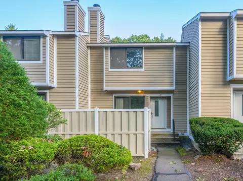 37 Ives Hill Ct #37, Cheshire, CT 06410