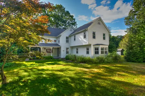 4482 Madison Ave, Trumbull, CT 06611