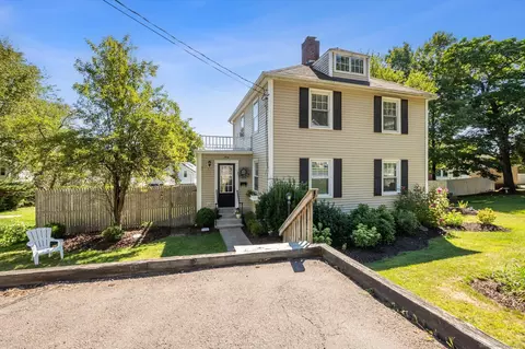 40 Woodland St, Simsbury, CT 06070