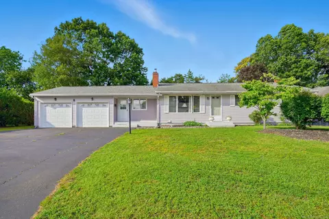 60 Roosevelt Blvd, Enfield, CT 06082