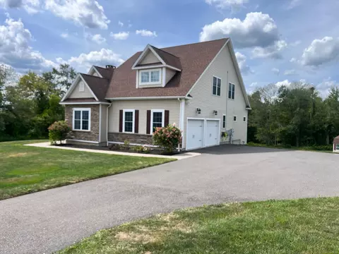 262 Bayview Cir, Watertown, CT 06795