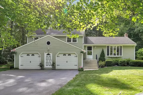 300 Geraldine Dr, Coventry, CT 06238